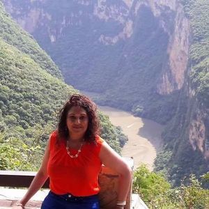 Meet your Posher, Eva